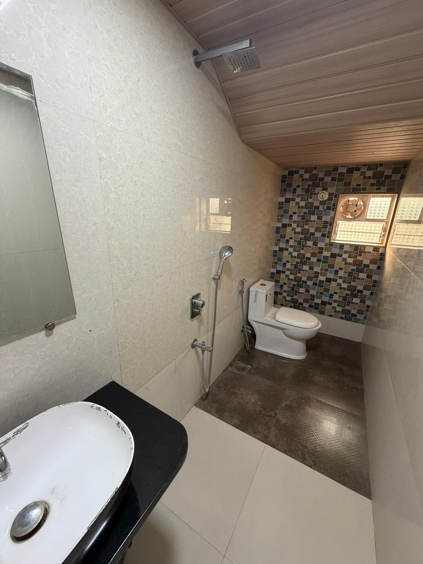 5 BHK Interior