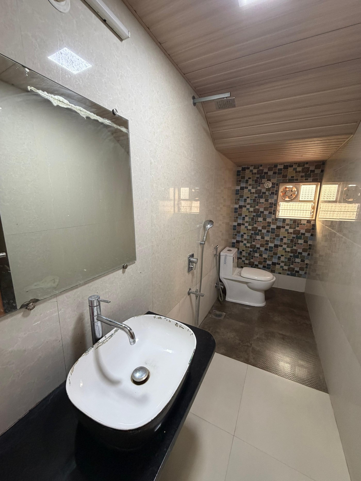 5 BHK Room